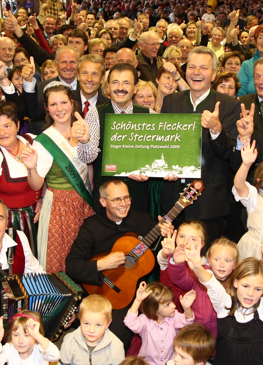 Jubel im schönsten Platzerl der Steiermark (C) Büro StS