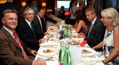 Beim Kick Off-Dinner in Stegersbach mit Landeshauptmann Hans Nissl, ÖFB-Präsident Friedrich Stickler, Landeshauptmann-Stv. Mag. Franz Steindl und meiner Gattin Franziska (C) GEPA pictures / Günter Artinger