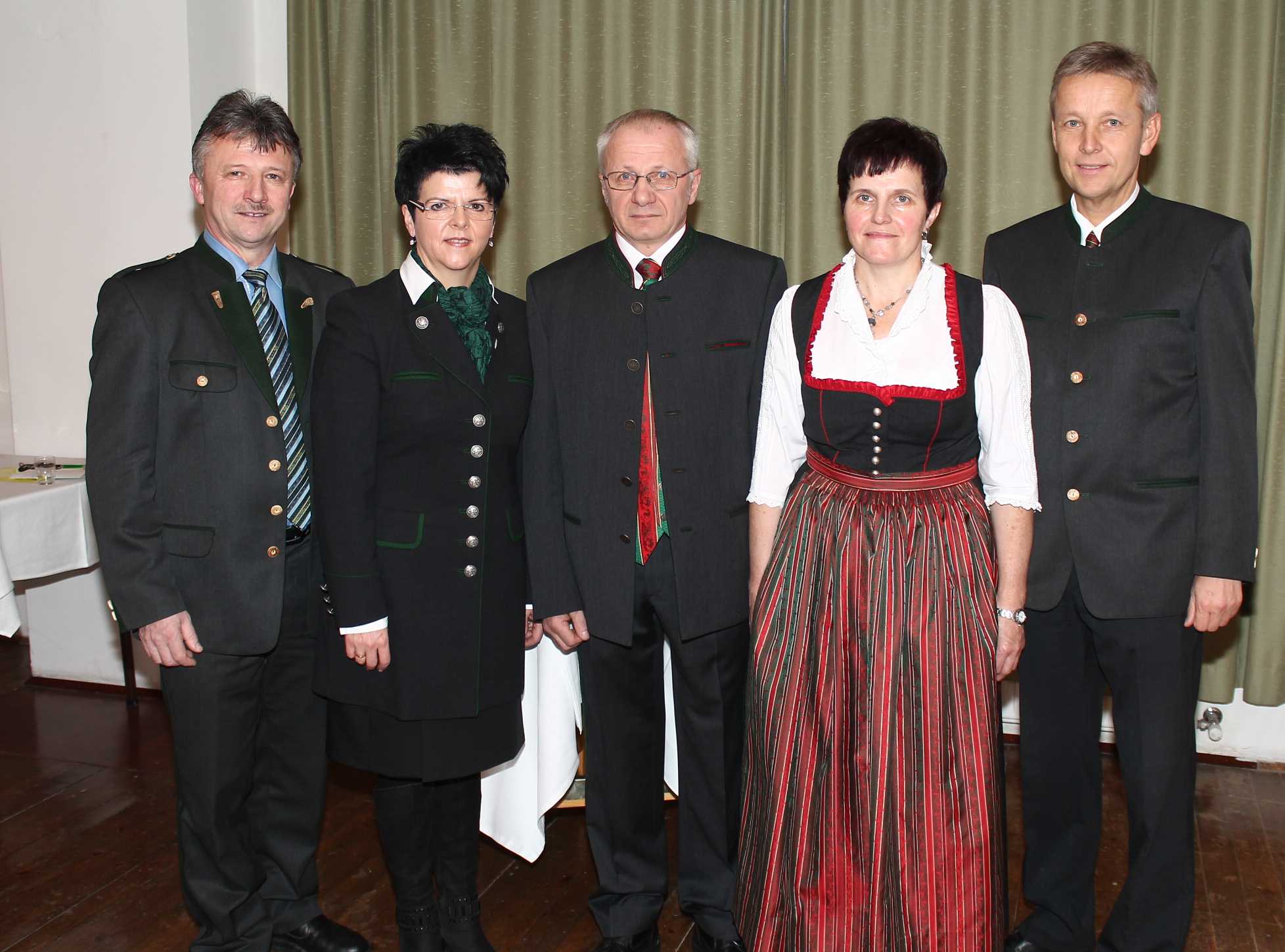 (c) BMEIA, StS Reinhold Lopatka, LAbg. Waltraud Schwammer und LAbg. Hubert Lang mit Jubilar Josef Winkler und Gattin Anna.